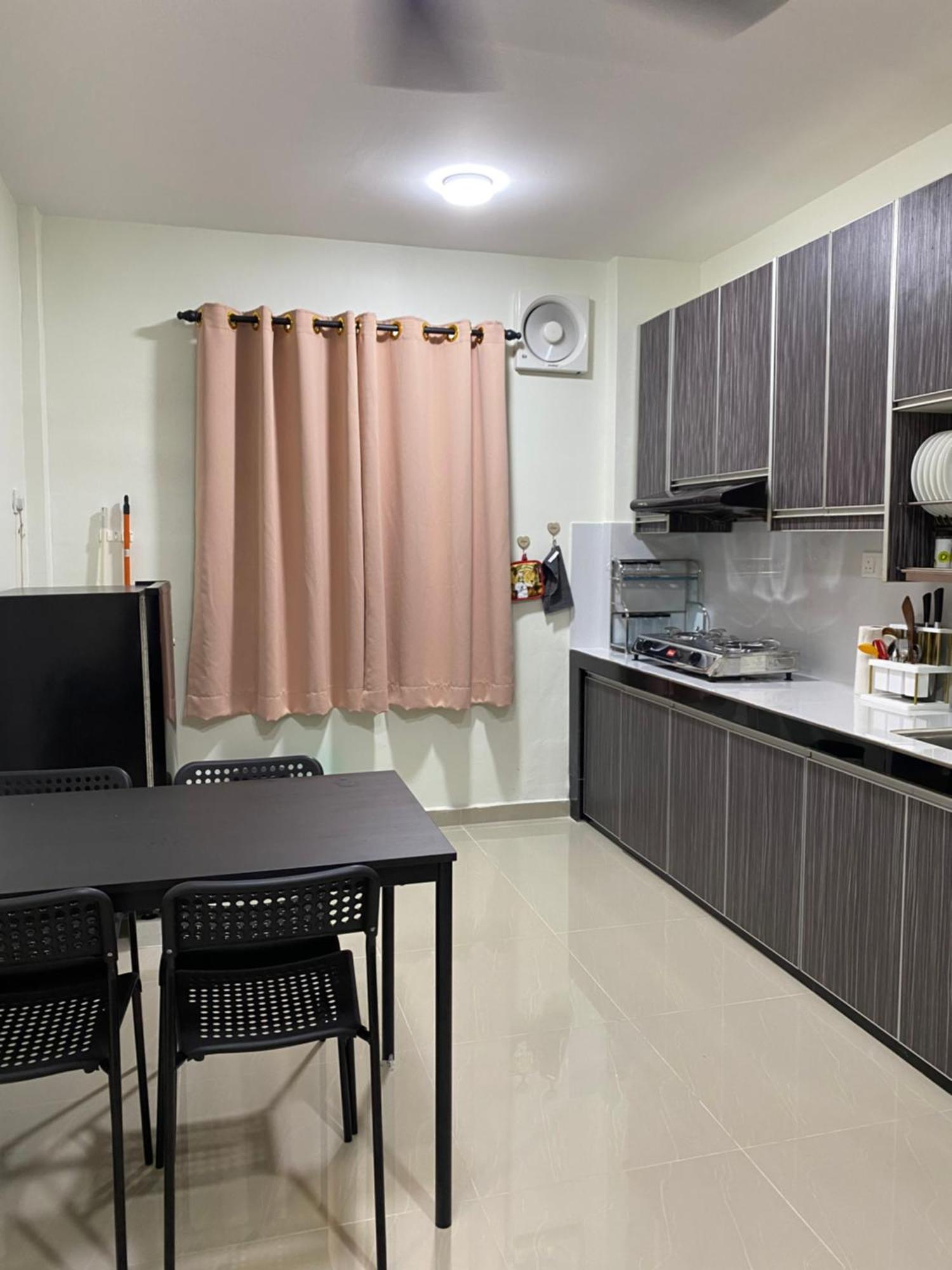 I-Go Homestay Subang Airport Shah Alam Bagian luar foto